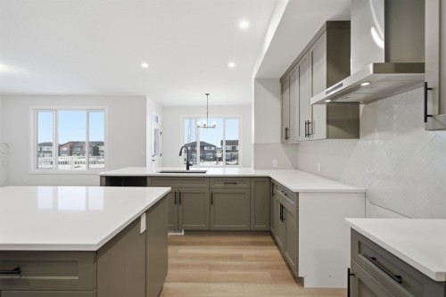 301 Dawson Wharf Road, Chestermere, AB - Indoor Photo Showing Kitchen