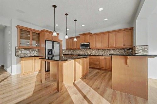134 Autumn Gardens Se, Calgary, AB - Indoor Photo Showing Kitchen With Upgraded Kitchen