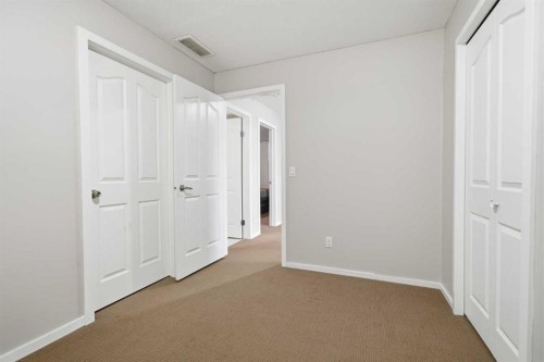 62 Hampstead Gardens Nw, Calgary, AB - Indoor Photo Showing Other Room