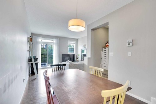 306 Ascot Circle Sw, Calgary, AB - Indoor Photo Showing Dining Room