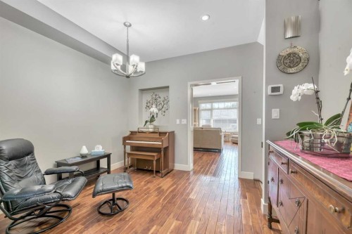 4826 Bowness Road Nw, Calgary, AB - Indoor