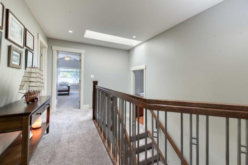4826 Bowness Road Nw, Calgary, AB - Indoor Photo Showing Other Room