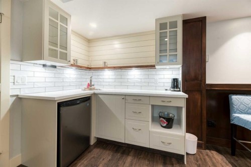 4826 Bowness Road Nw, Calgary, AB - Indoor