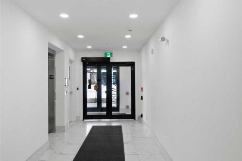 3212-6 Merganser Drive, Chestermere, AB - Indoor Photo Showing Other Room