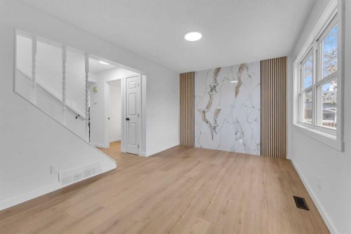 63 Penworth Close Se, Calgary, AB - Indoor Photo Showing Other Room