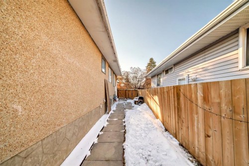 3221 32A Avenue Se, Calgary, AB - Outdoor