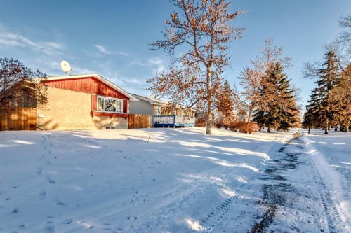 3221 32A Avenue Se, Calgary, AB - Outdoor