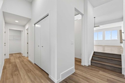 199 Corner Glen Crescent Ne, Calgary, AB - Indoor Photo Showing Other Room