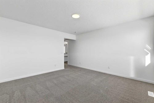199 Corner Glen Crescent Ne, Calgary, AB - Indoor Photo Showing Other Room