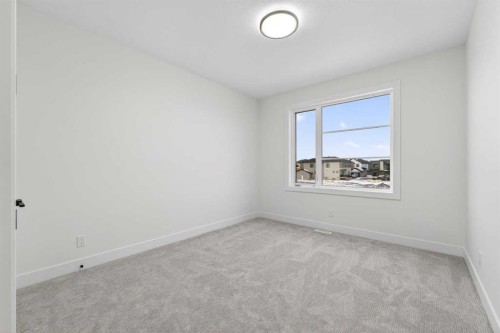 95 South Shore Road, Chestermere, AB - Indoor Photo Showing Other Room