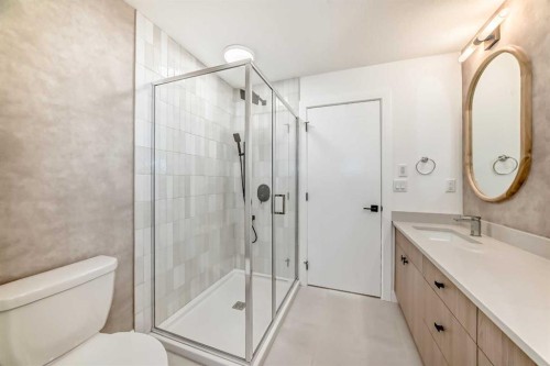 1319-4270 Norford Avenue Nw, Calgary, AB - Indoor Photo Showing Bathroom