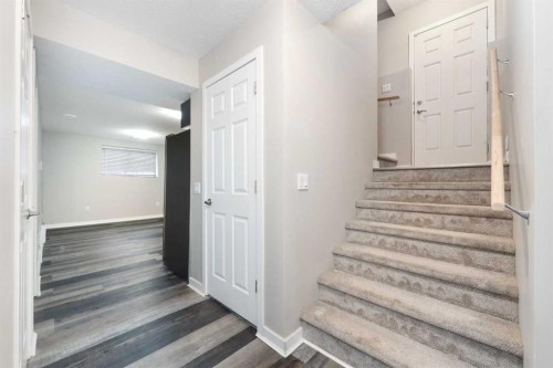 229 Kingsbury Close Se, Airdrie, AB - Indoor Photo Showing Other Room