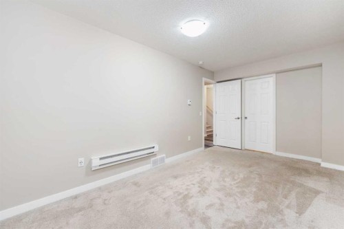 229 Kingsbury Close Se, Airdrie, AB - Indoor Photo Showing Other Room