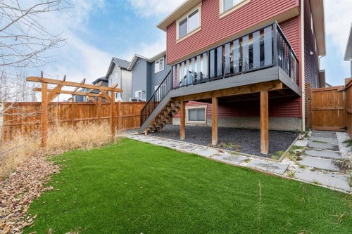 229 Kingsbury Close Se, Airdrie, AB - Outdoor