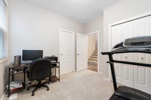229 Kingsbury Close Se, Airdrie, AB - Indoor