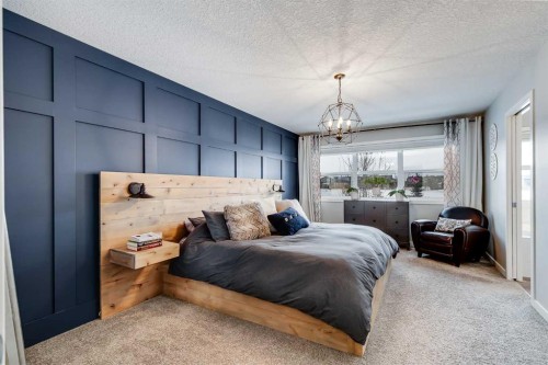 200 Auburn Meadows Crescent Se, Calgary, AB - Indoor Photo Showing Bedroom
