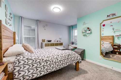 200 Auburn Meadows Crescent Se, Calgary, AB - Indoor Photo Showing Bedroom