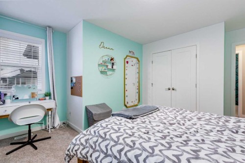 200 Auburn Meadows Crescent Se, Calgary, AB - Indoor Photo Showing Bedroom
