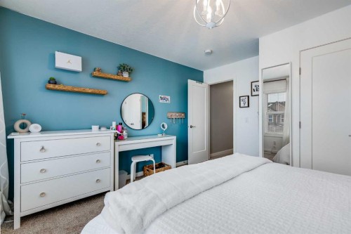 200 Auburn Meadows Crescent Se, Calgary, AB - Indoor Photo Showing Bedroom