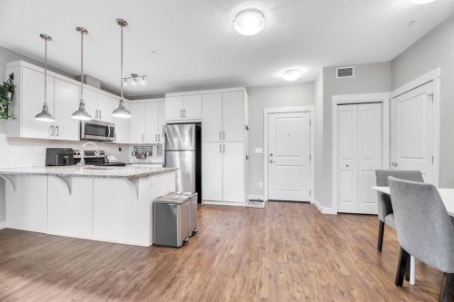 3306-522 Cranford Drive Se, Calgary, AB - Indoor Photo Showing Kitchen