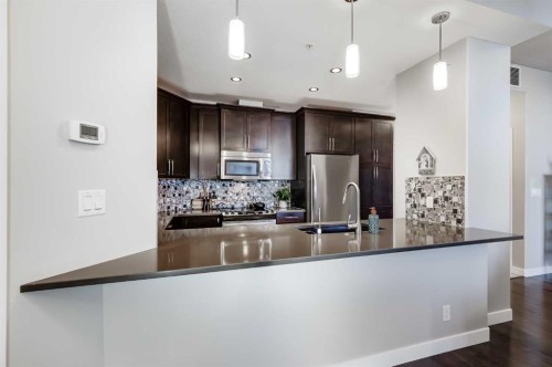 1109-16 Varsity Estates Circle Nw, Calgary, AB - Indoor Photo Showing Kitchen With Stainless Steel Kitchen With Upgraded Kitchen