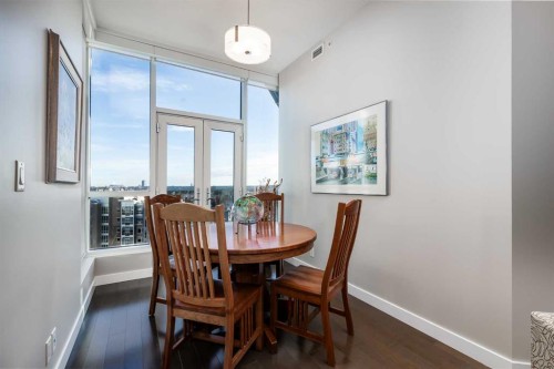 1109-16 Varsity Estates Circle Nw, Calgary, AB - Indoor Photo Showing Dining Room