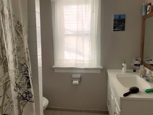 1223 13 Avenue Sw, Calgary, AB - Indoor Photo Showing Bathroom