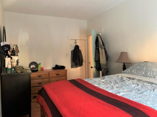 1223 13 Avenue Sw, Calgary, AB - Indoor Photo Showing Bedroom