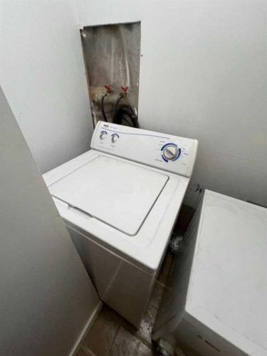 1223 13 Avenue Sw, Calgary, AB - Indoor Photo Showing Laundry Room