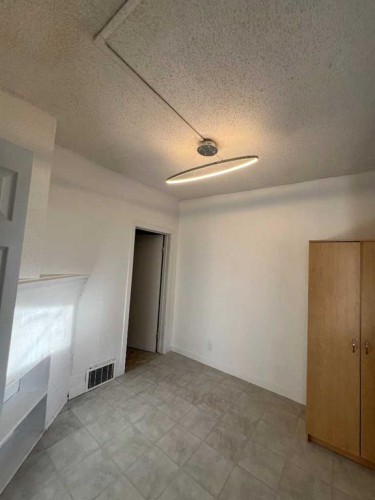 1223 13 Avenue Sw, Calgary, AB - Indoor Photo Showing Other Room