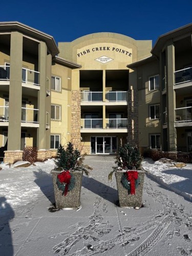 2112-2518 Fish Creek Boulevard Sw, Calgary, AB - Outdoor With Facade