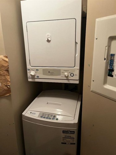 2112-2518 Fish Creek Boulevard Sw, Calgary, AB - Indoor Photo Showing Laundry Room
