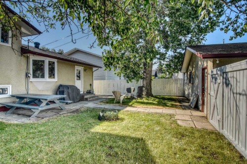 6151 Penworth Road Se, Calgary, AB - Outdoor With Exterior