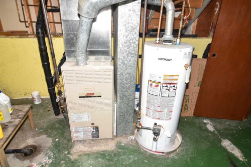 6151 Penworth Road Se, Calgary, AB - Indoor Photo Showing Basement