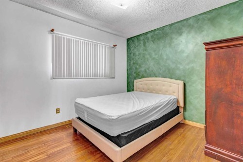 48 Martingrove Way Ne, Calgary, AB - Indoor Photo Showing Bedroom