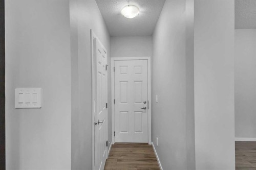 1383 148 Avenue Nw, Calgary, AB - Indoor Photo Showing Other Room