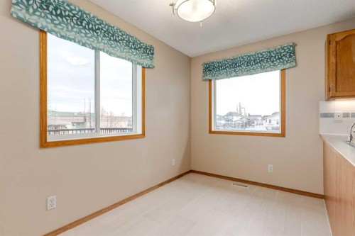 8 Canoe Circle Sw, Airdrie, AB - Indoor