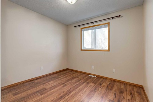 8 Canoe Circle Sw, Airdrie, AB - Indoor Photo Showing Other Room