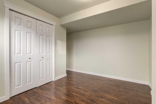 8 Canoe Circle Sw, Airdrie, AB - Indoor Photo Showing Other Room