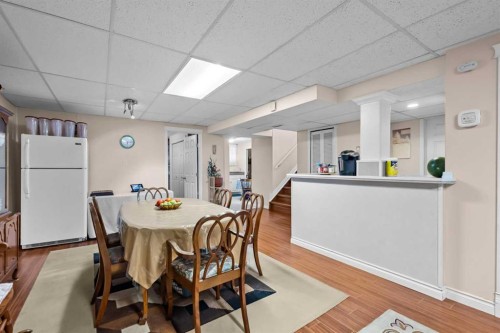 2220 38 Street Sw, Calgary, AB - Indoor Photo Showing Dining Room