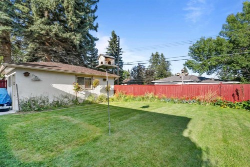 2220 38 Street Sw, Calgary, AB - Outdoor