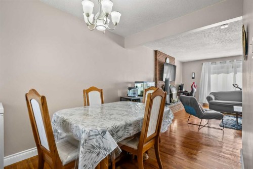 2220 38 Street Sw, Calgary, AB - Indoor Photo Showing Dining Room