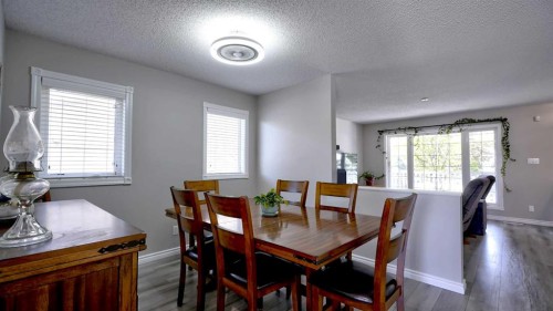 78 Athabasca Crescent, Crossfield, AB - Indoor Photo Showing Dining Room