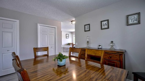 78 Athabasca Crescent, Crossfield, AB - Indoor Photo Showing Dining Room