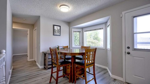 78 Athabasca Crescent, Crossfield, AB - Indoor Photo Showing Dining Room