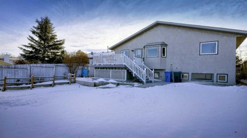 78 Athabasca Crescent, Crossfield, AB - Outdoor