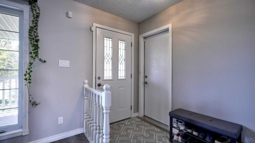 78 Athabasca Crescent, Crossfield, AB - Indoor Photo Showing Other Room