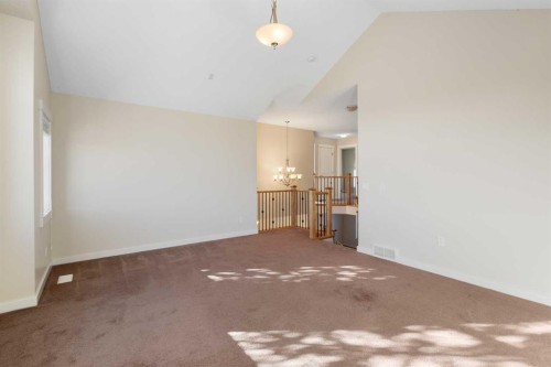 139 Coopers Hill Sw, Airdrie, AB - Indoor Photo Showing Other Room