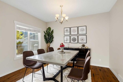 139 Coopers Hill Sw, Airdrie, AB - Indoor Photo Showing Dining Room