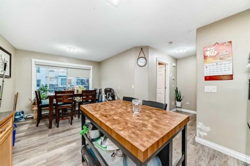 14 Dover Mews Se, Calgary, AB - Indoor Photo Showing Dining Room